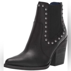 Dingo Stay Sassy Western Boots